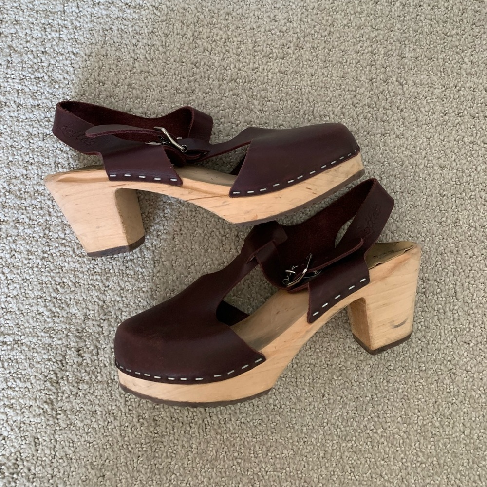 Lotta’s Stockholm Swedish Burgandy Clogs